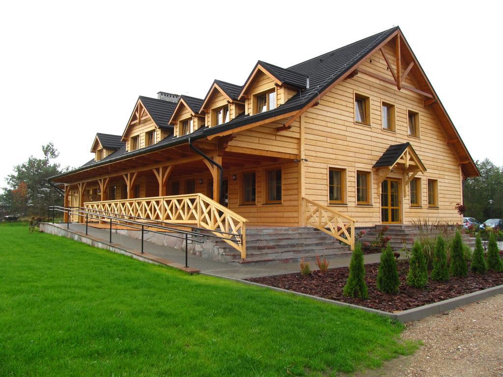 Hotel Czerwone Korale Cielimowo Exterior photo